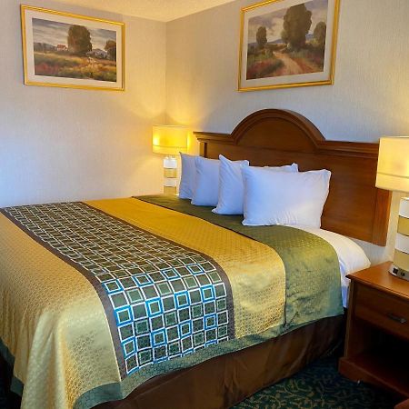 Harrisonville Inn&Suites Extérieur photo