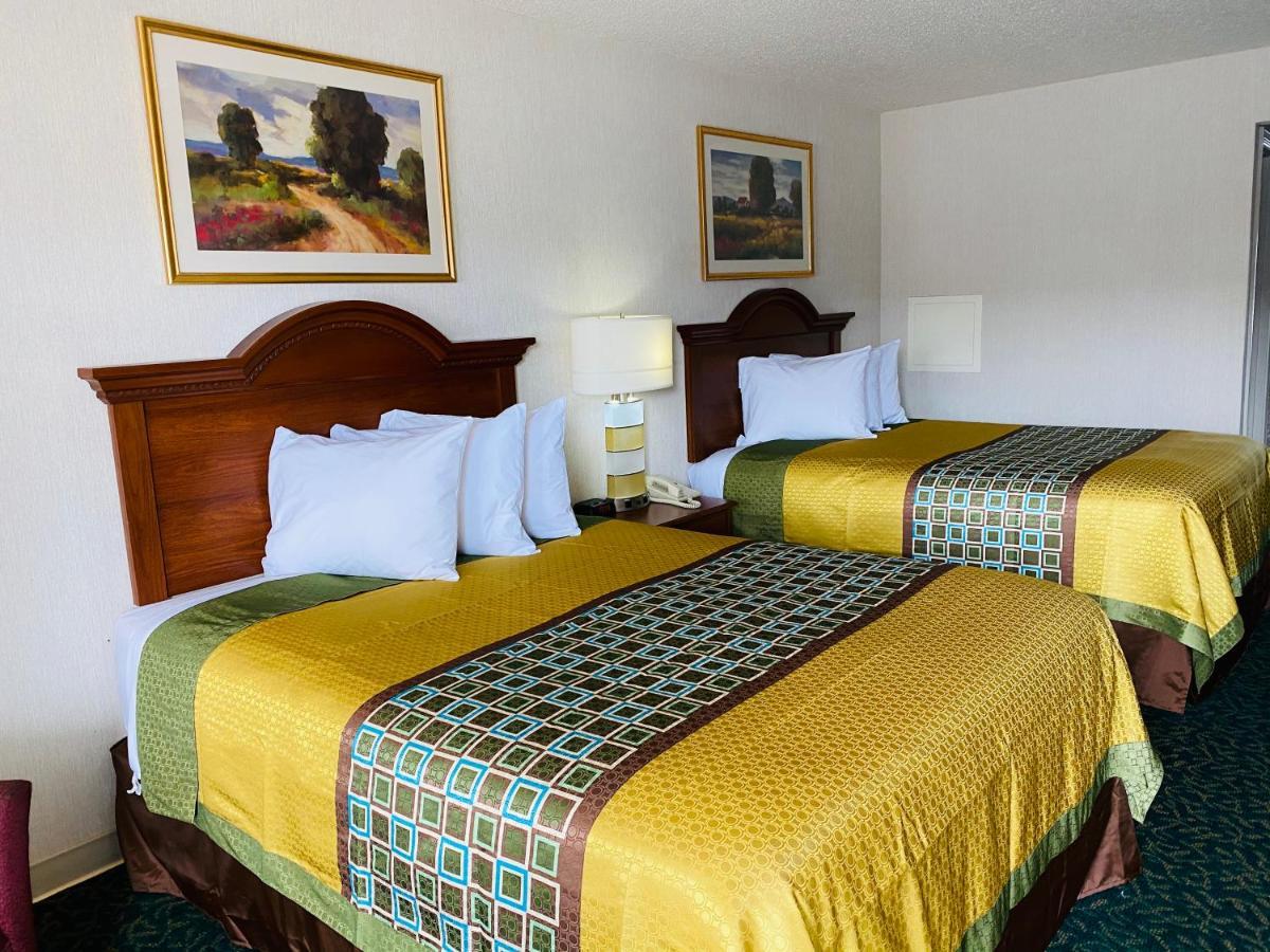 Harrisonville Inn&Suites Extérieur photo