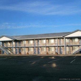 Harrisonville Inn&Suites Extérieur photo